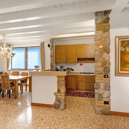 Garda Villa